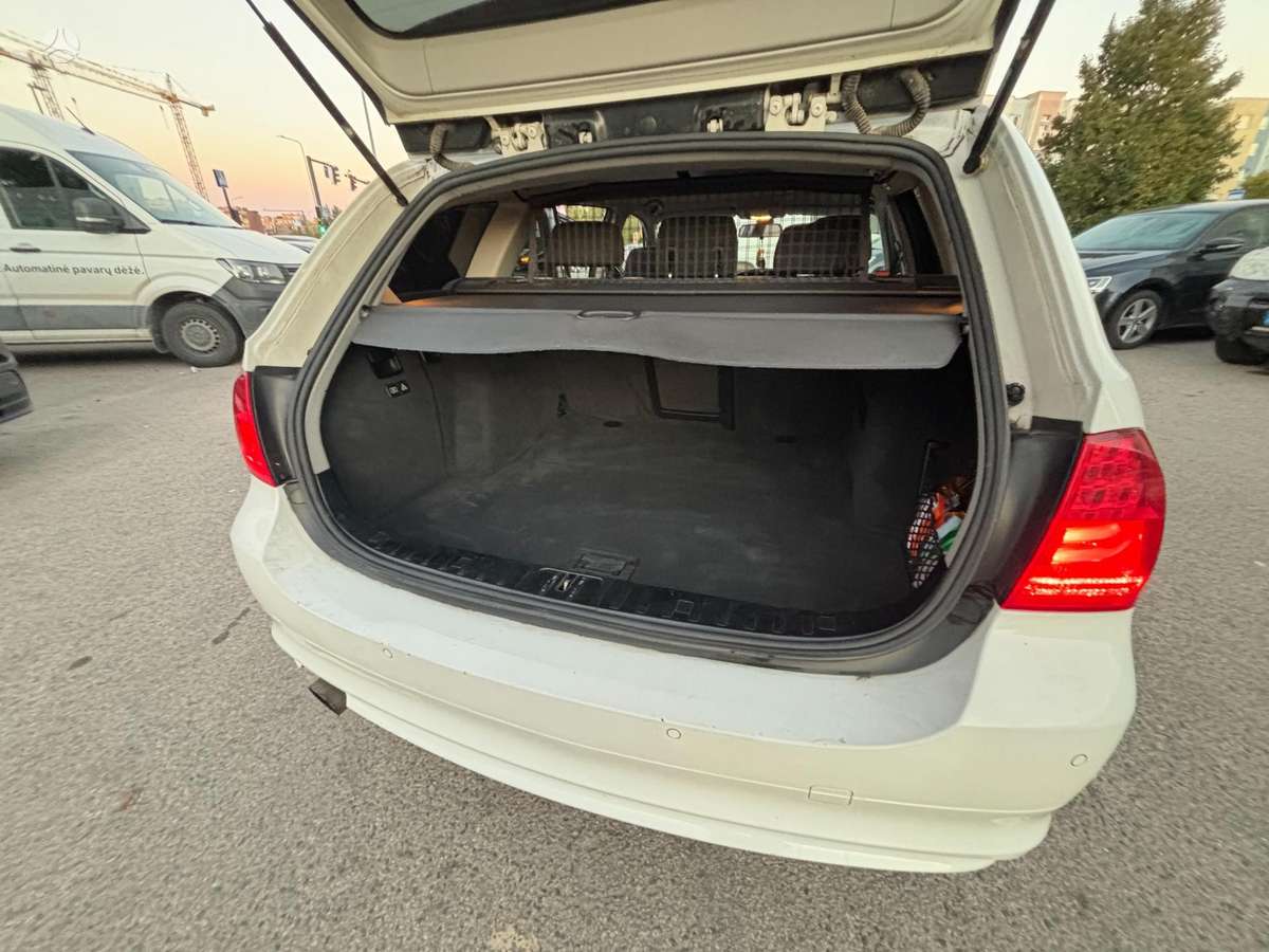 BMW 316 2011 — photo 6