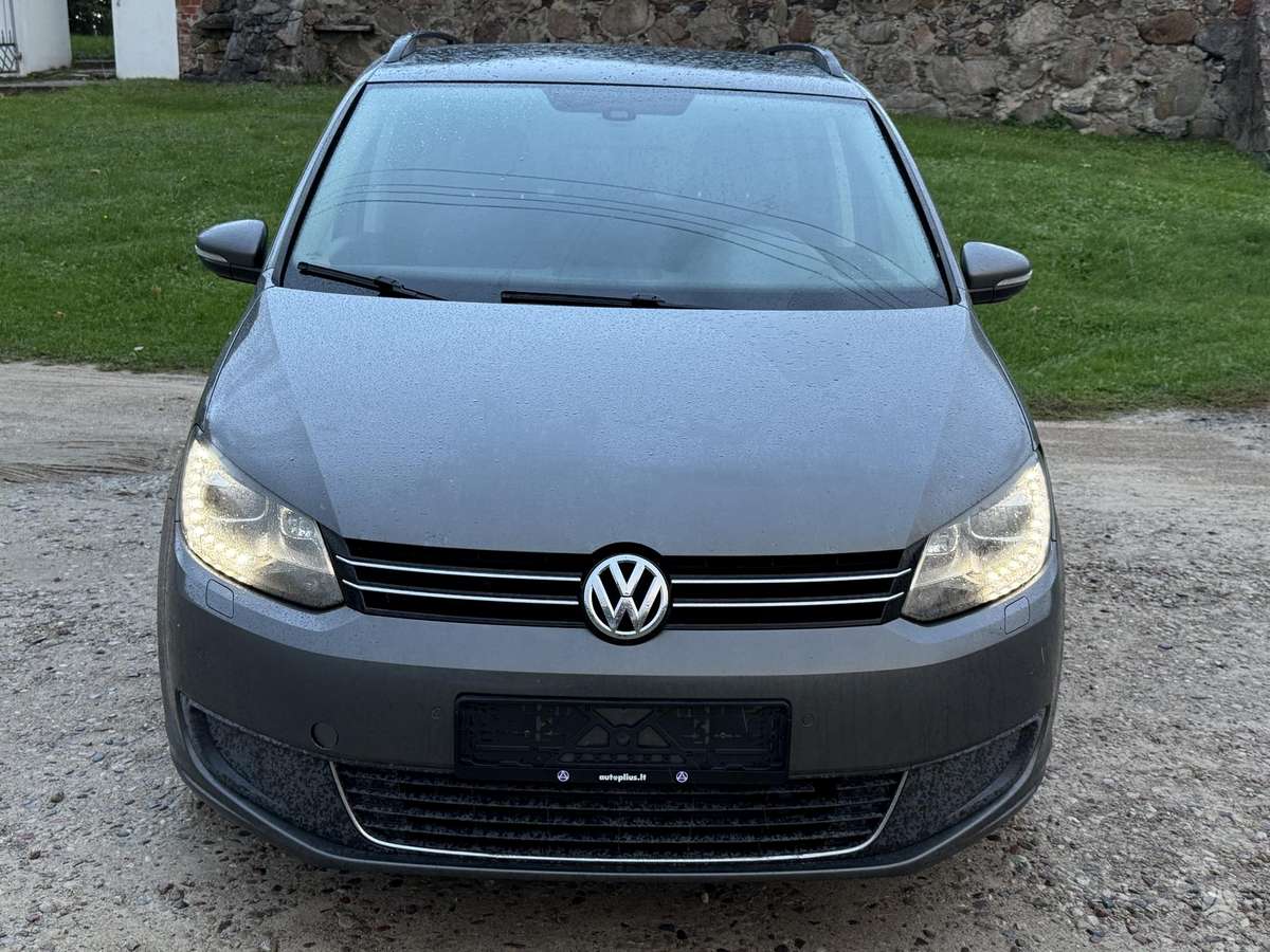 Volkswagen Touran 2011 — photo 6