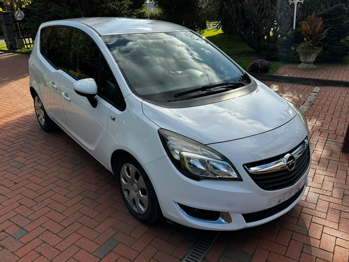Opel Meriva 2014 — interior