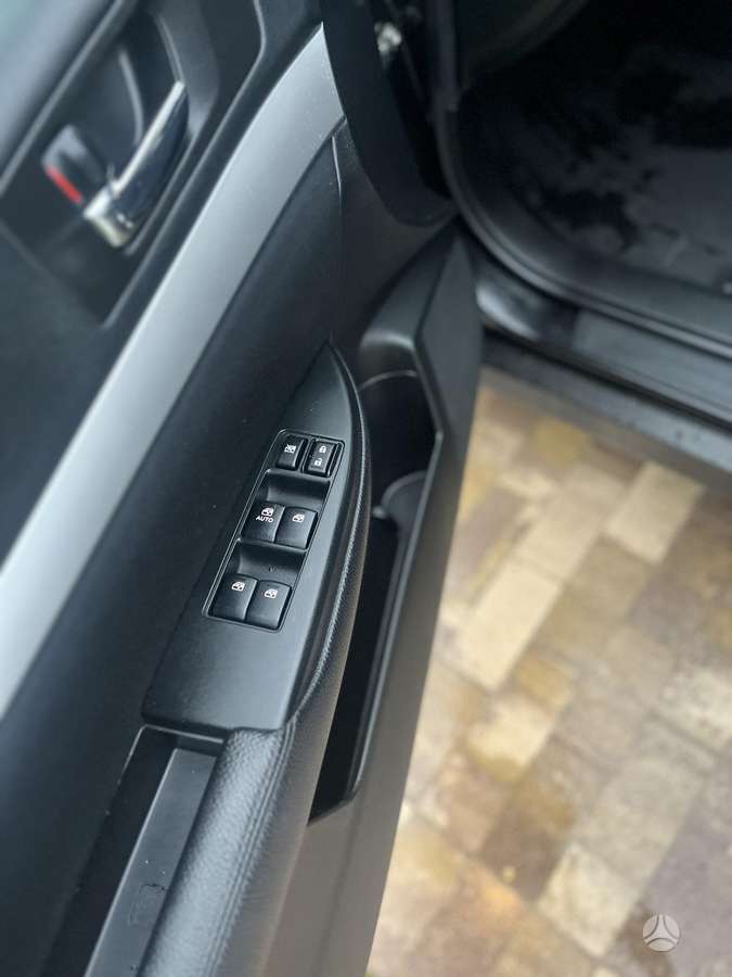 Subaru Outback 2014 — photo 18