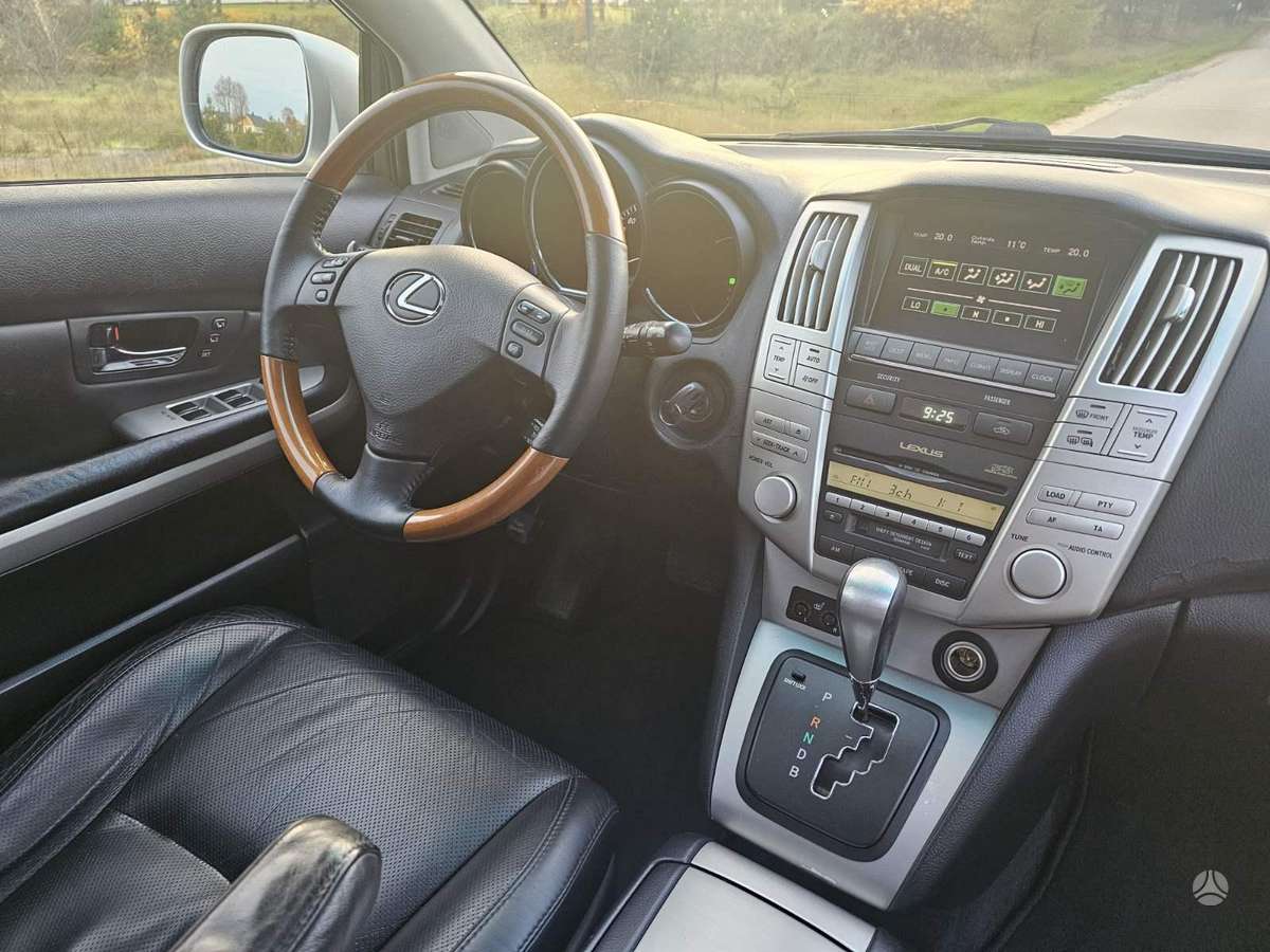 Lexus RX 2006 — photo 11