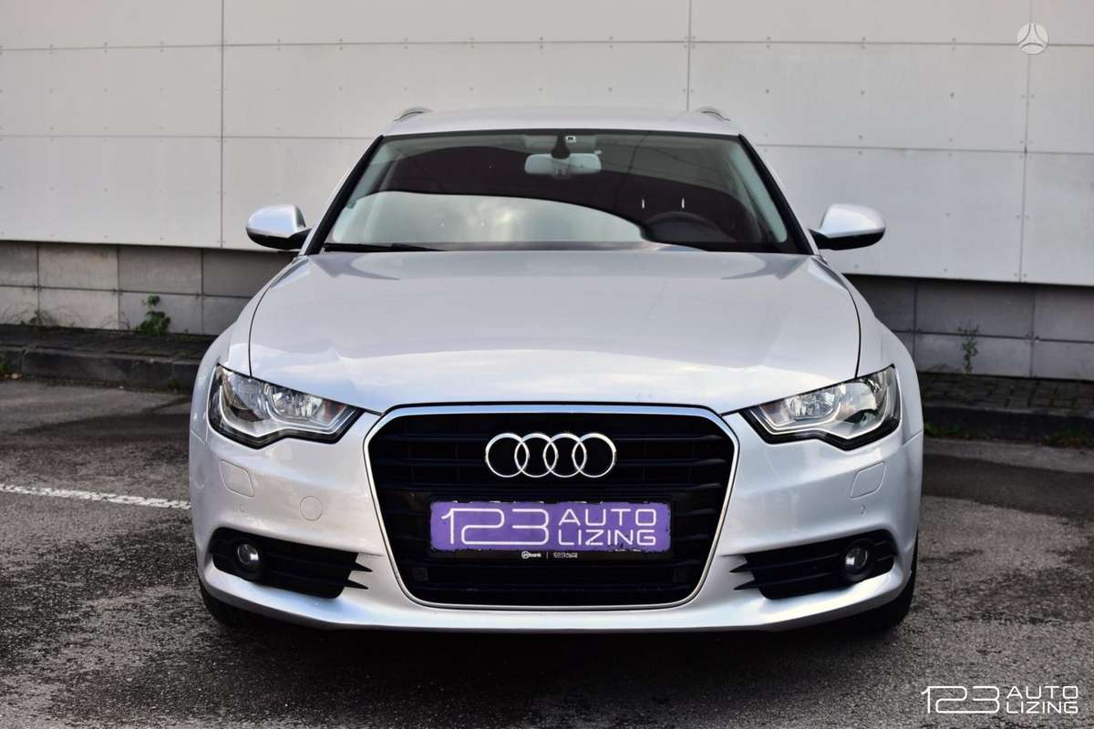 Audi A6 2012 — салон