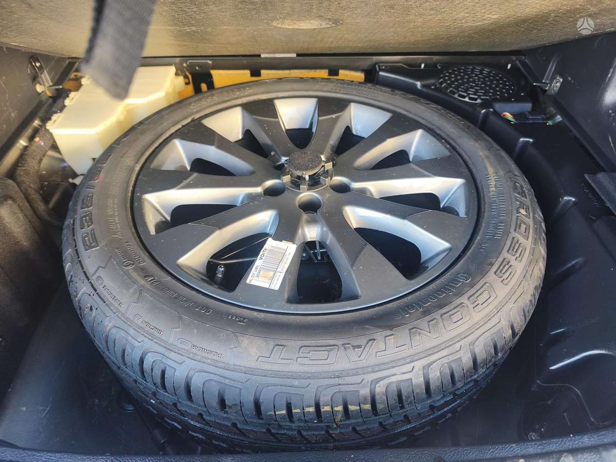 Land Rover 2012 — photo 17