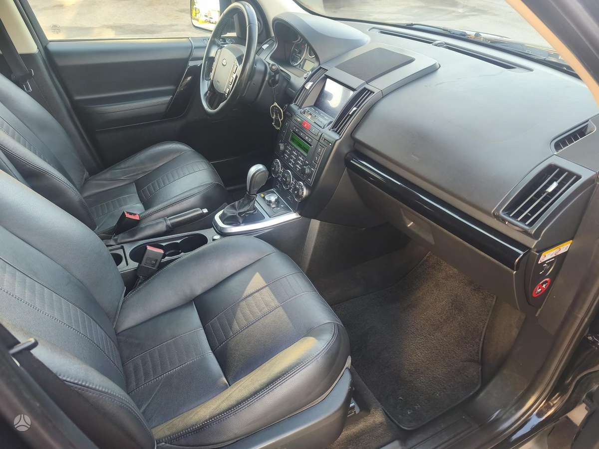 Land Rover 2012 — photo 8