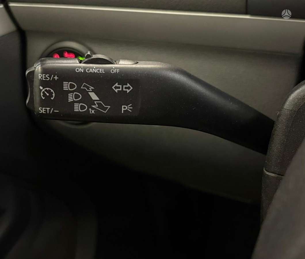 Volkswagen Touran 2013 — photo 11