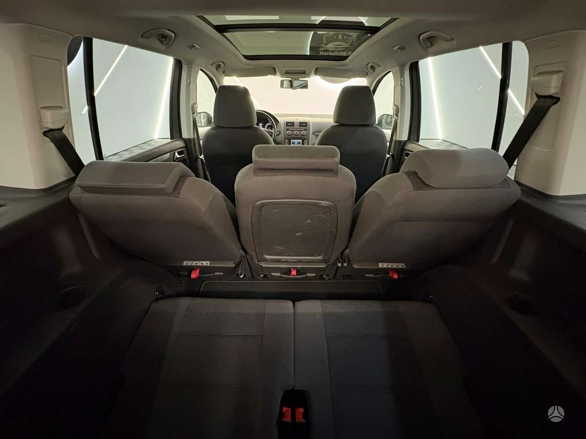 Volkswagen Touran 2013 — photo 26