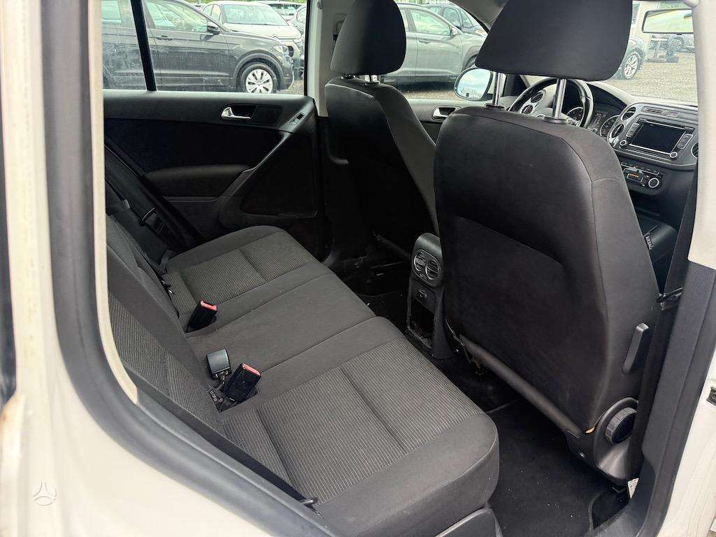 Volkswagen Tiguan 2012 — photo 12