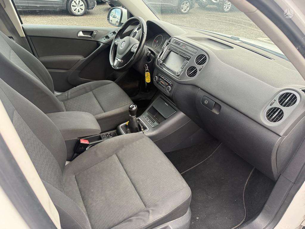 Volkswagen Tiguan 2012 — photo 7