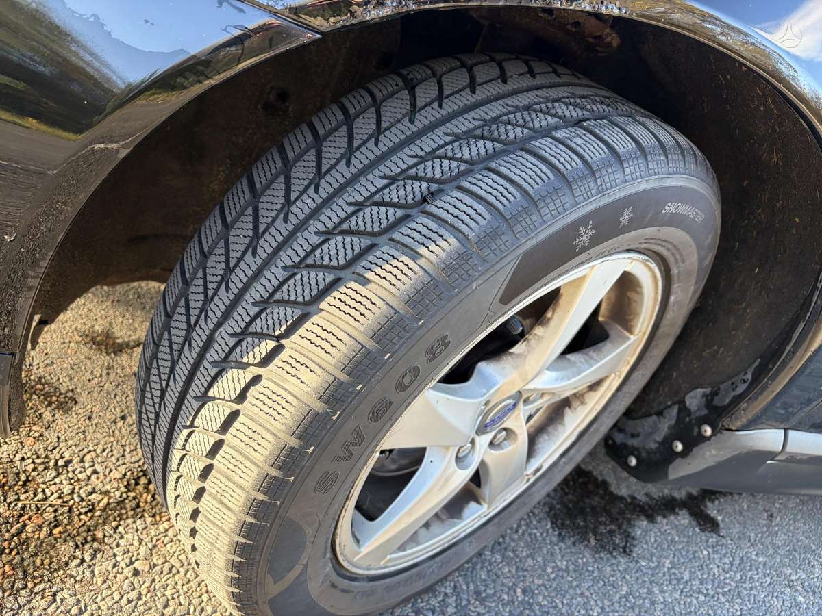 Volvo V70 2009 — photo 15