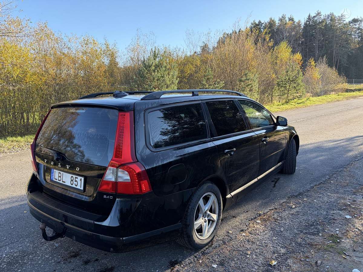Volvo V70 2009 — photo 5