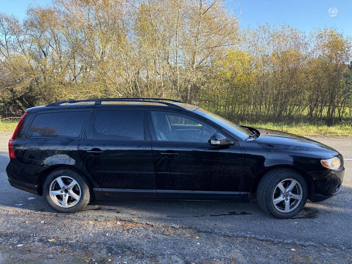 Volvo V70 2009 — photo 6