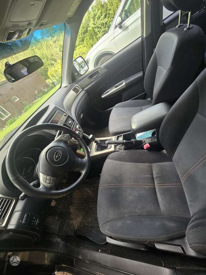 Subaru Forester 2010 — photo 6