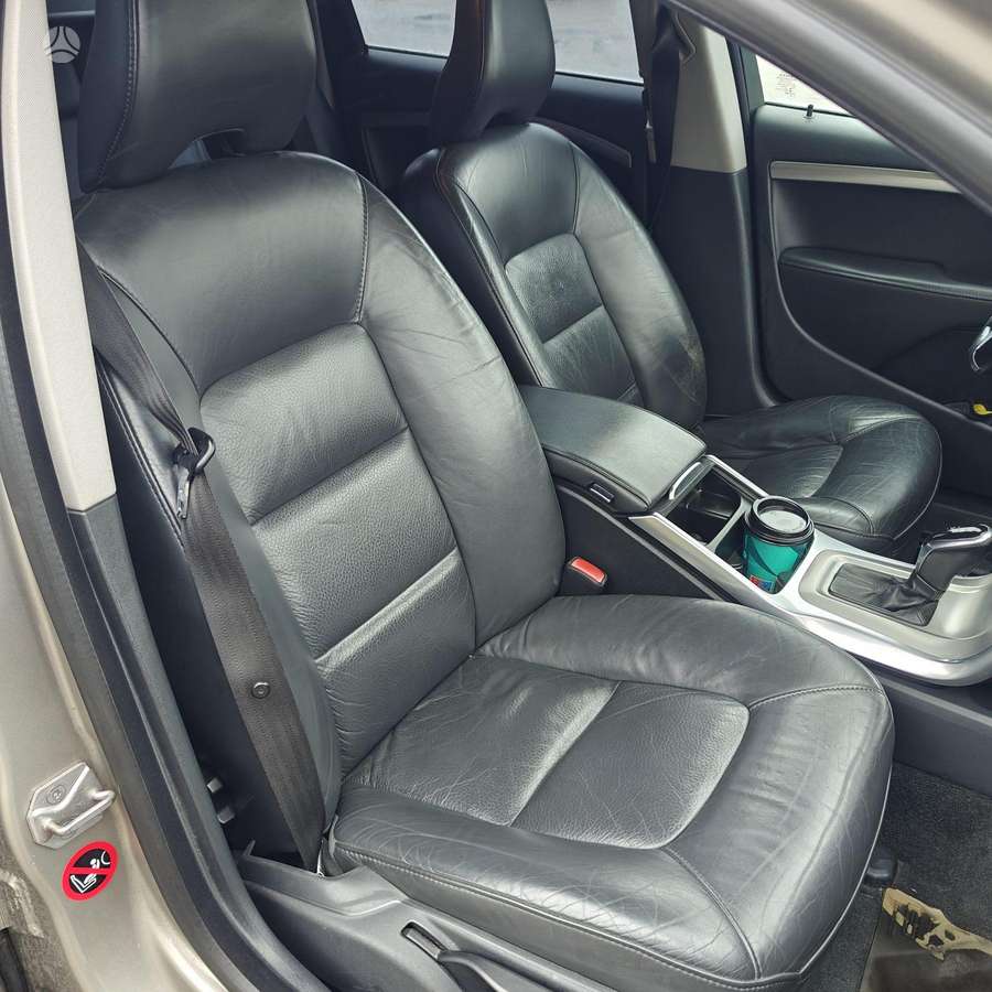 Volvo V70 2014 — photo 9