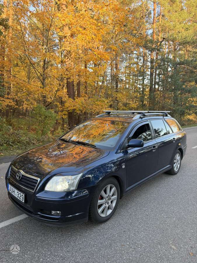 Toyota Avensis 2004 — авто для ЗСУ з Європи