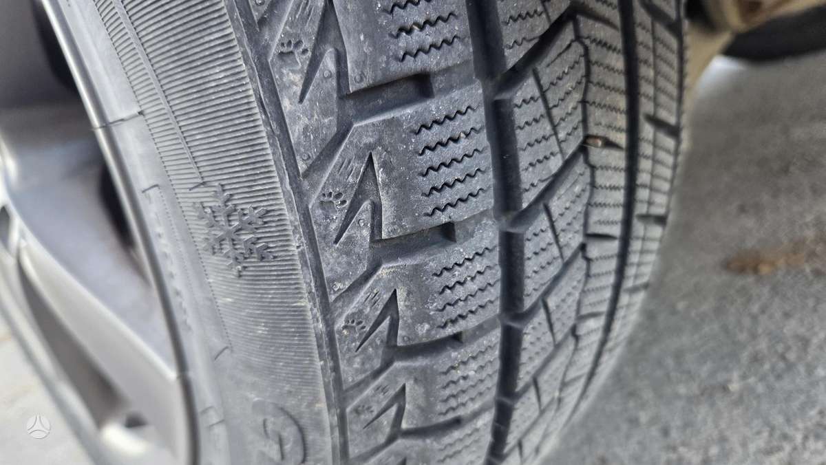 Volvo V60 2011 — photo 13