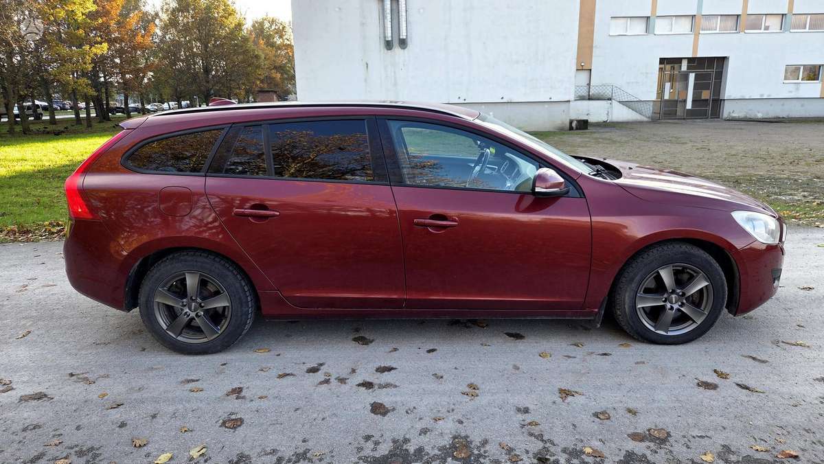 Volvo V60 2011 — photo 5