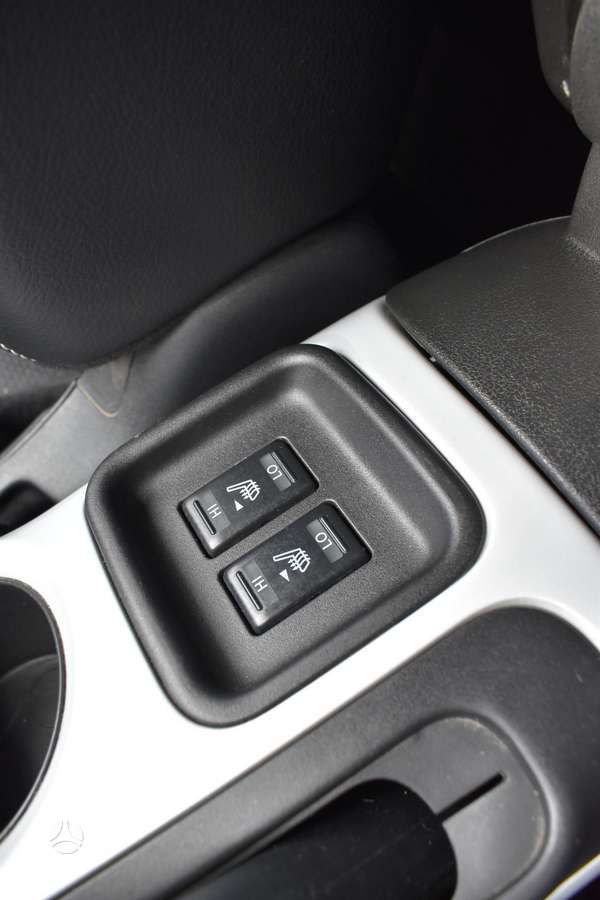 Nissan Juke 2013 — photo 11