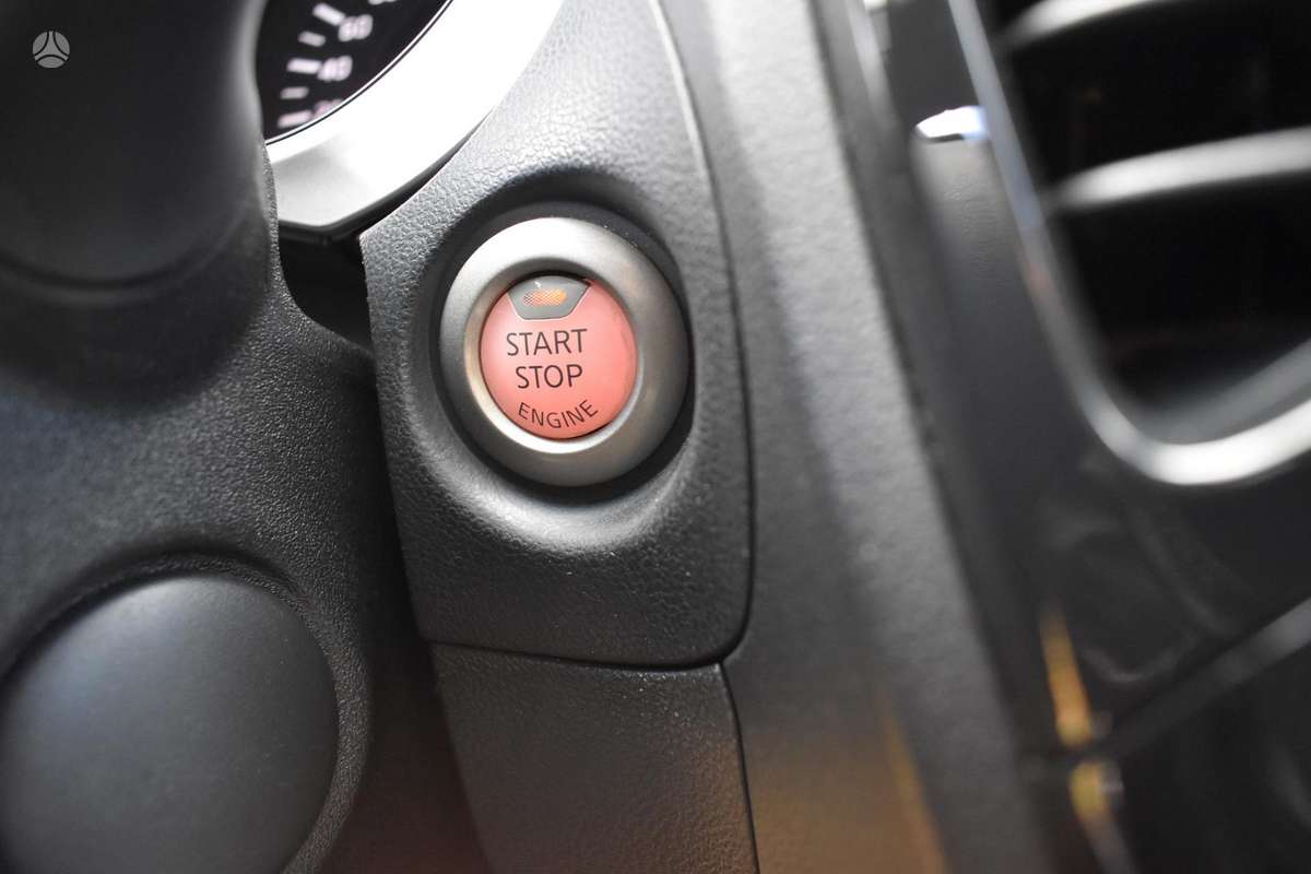 Nissan Juke 2013 — photo 12