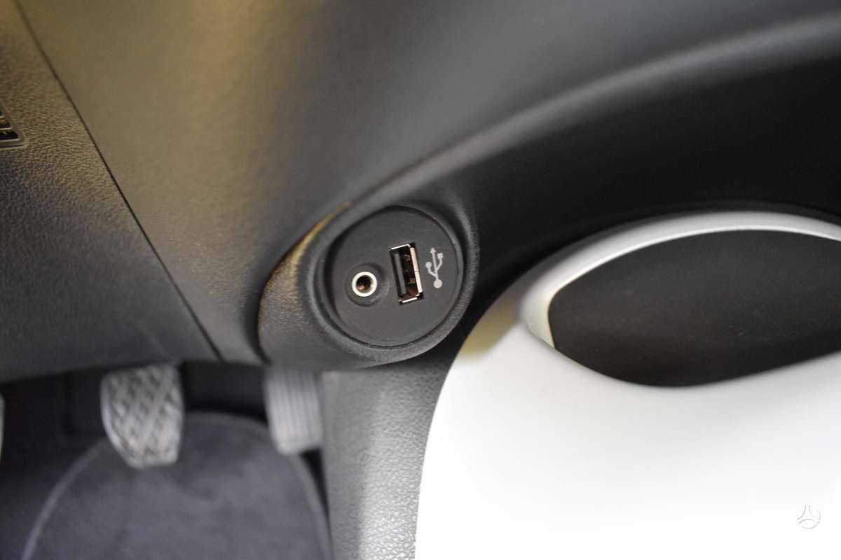 Nissan Juke 2013 — photo 13