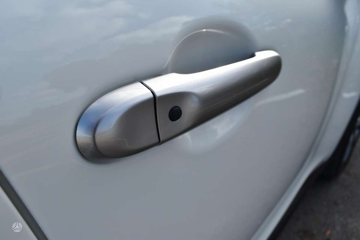 Nissan Juke 2013 — photo 19