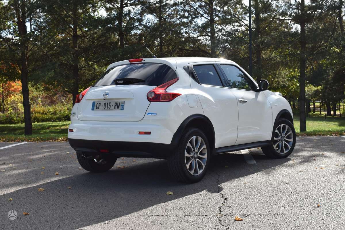 Nissan Juke 2013 — engine 1461 cm³, 110 HP (81kW)