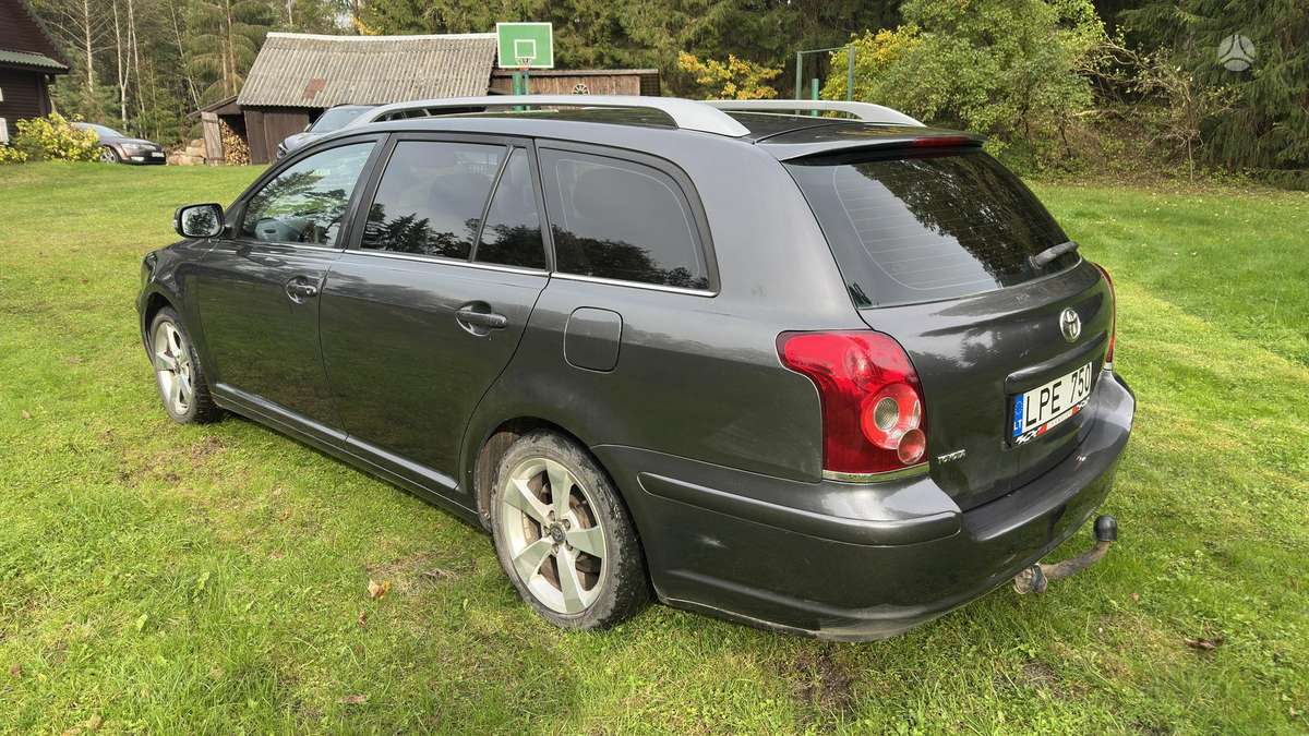 Toyota Avensis 2007 — двигун 1998 cm³, 147 HP (108kW)