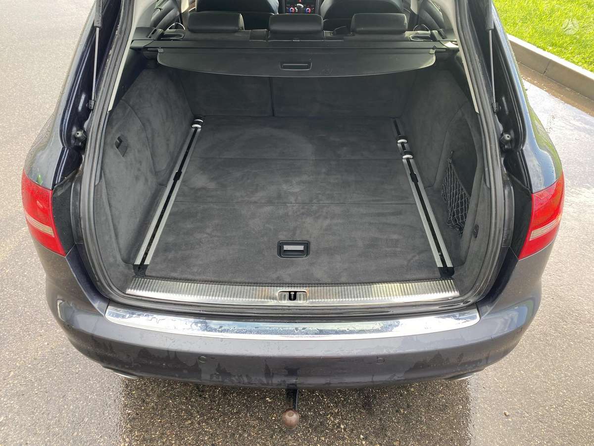 Audi A6 2010 — photo 11