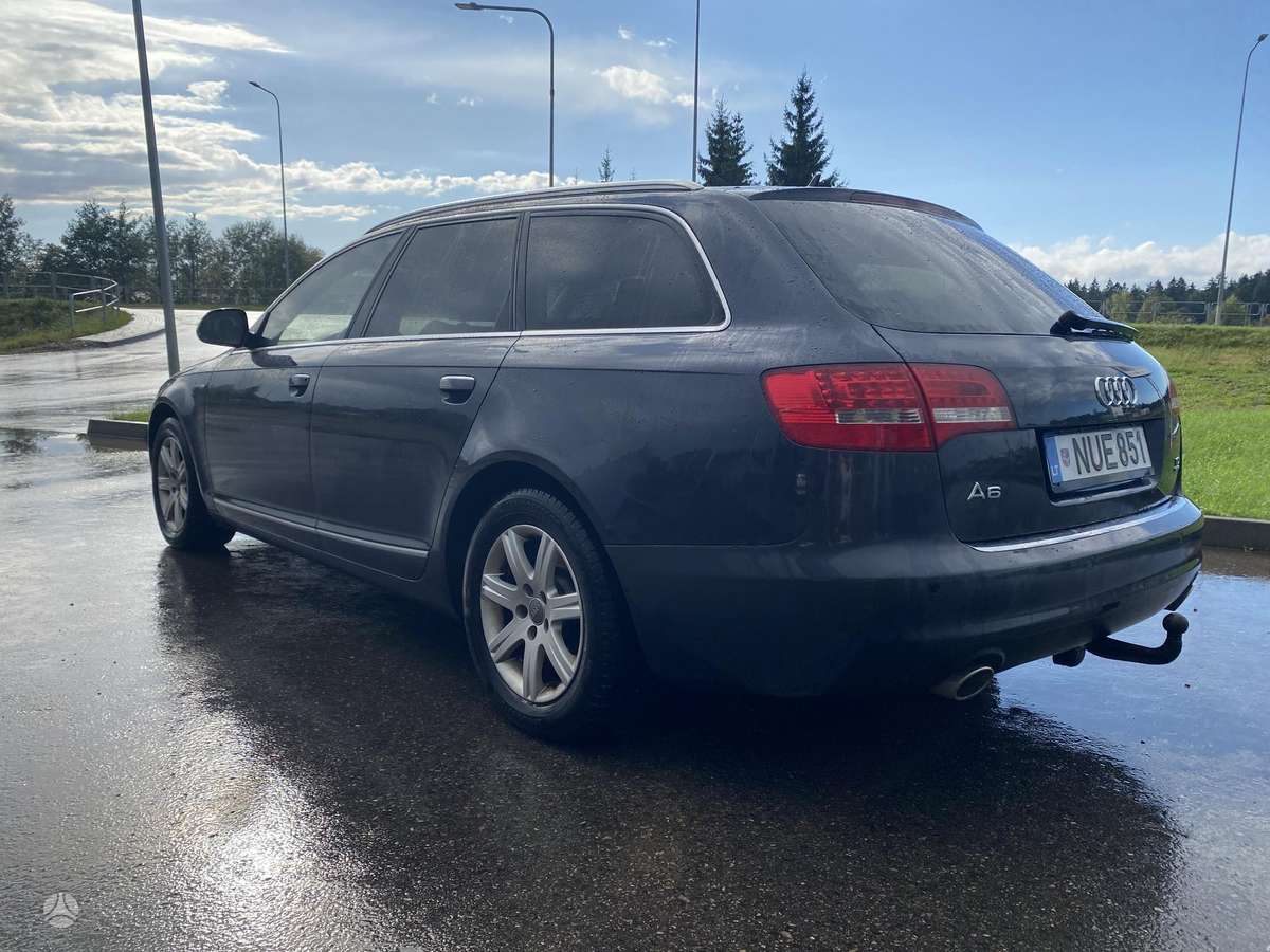 Audi A6 2010 — rear view