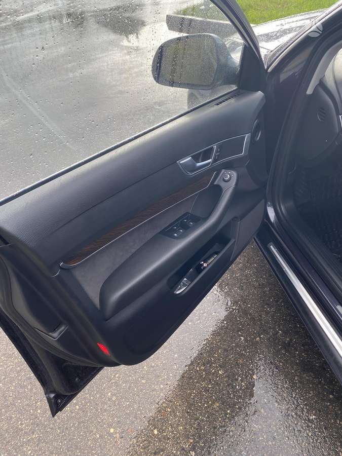 Audi A6 2010 — photo 6