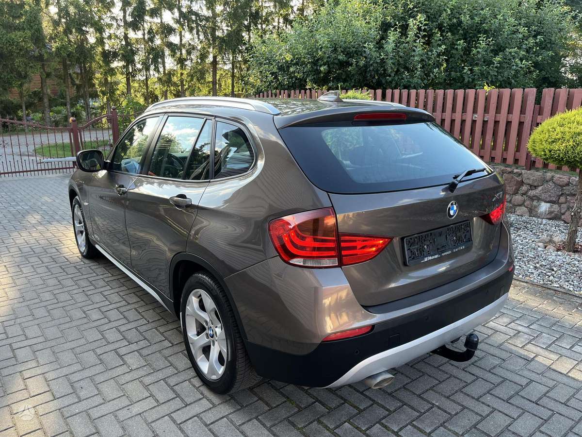 BMW X1 2010 — фото 7