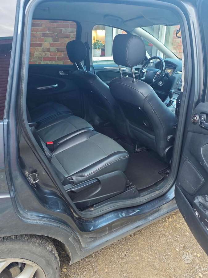 Ford S-MAX 2008 — engine 2261 cm³, 160 HP (118kW)