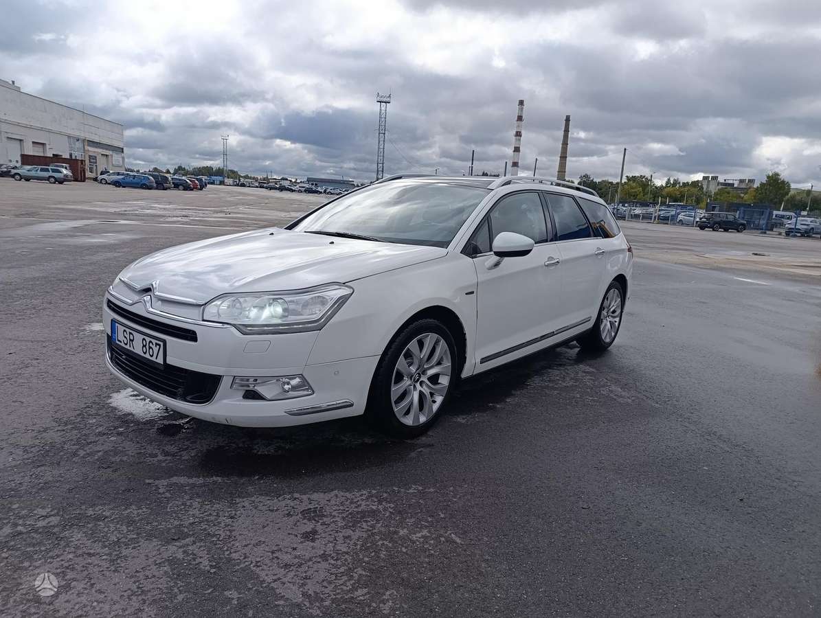 Citroen C5 2013 — rear view