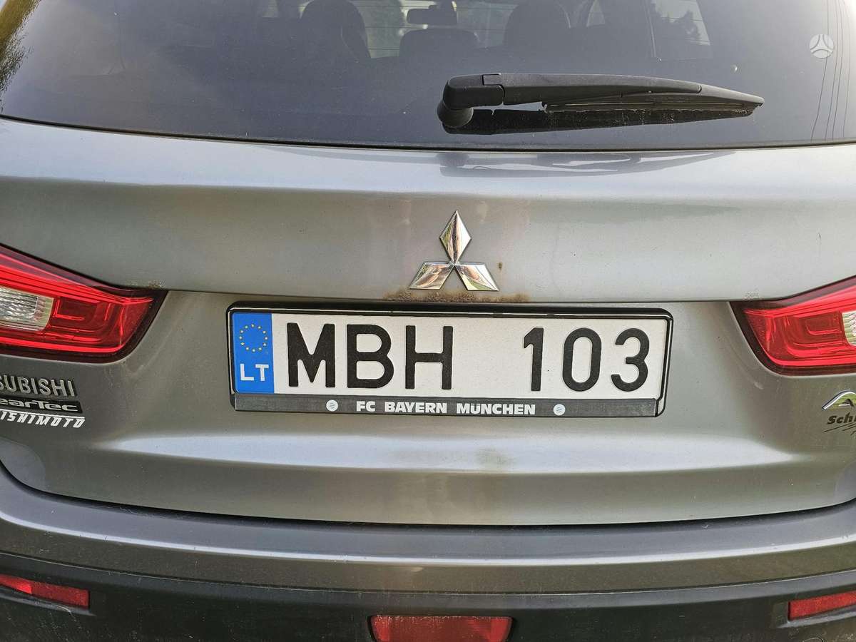 Mitsubishi ASX 2011 — photo 10