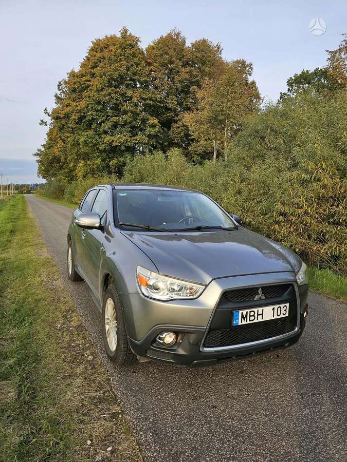 Mitsubishi ASX 2011 — engine 1798 cm³, 150 HP (110kW)