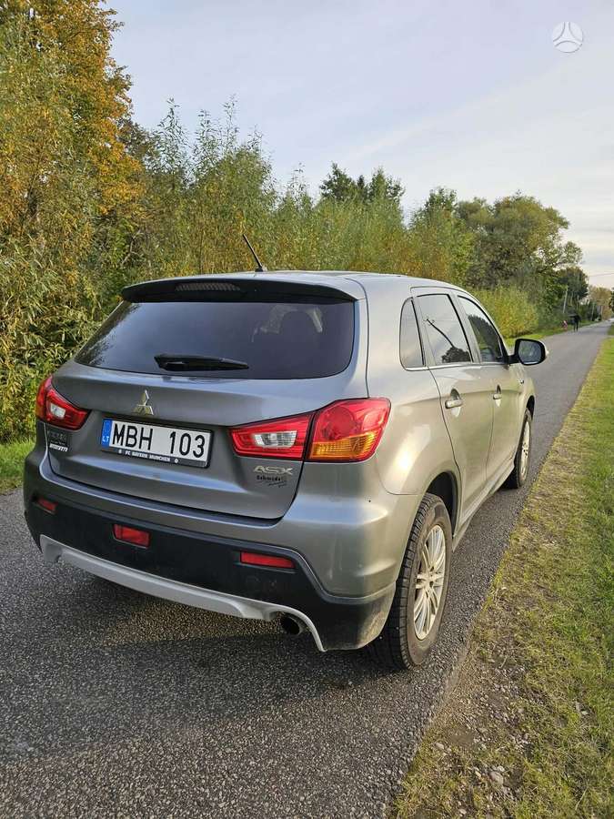 Mitsubishi ASX 2011 — photo 8