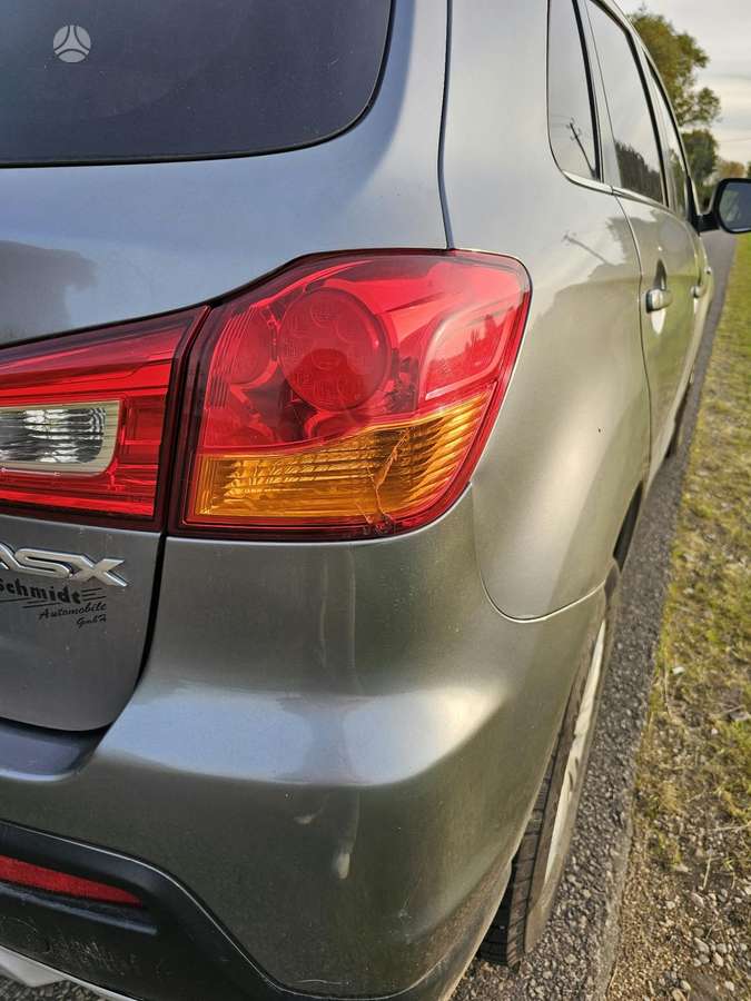 Mitsubishi ASX 2011 — photo 9