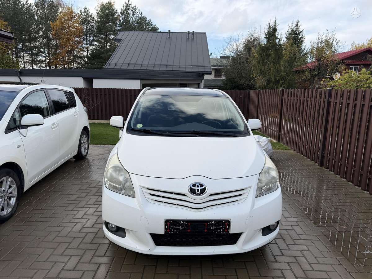 Toyota Verso 2011 — photo 5