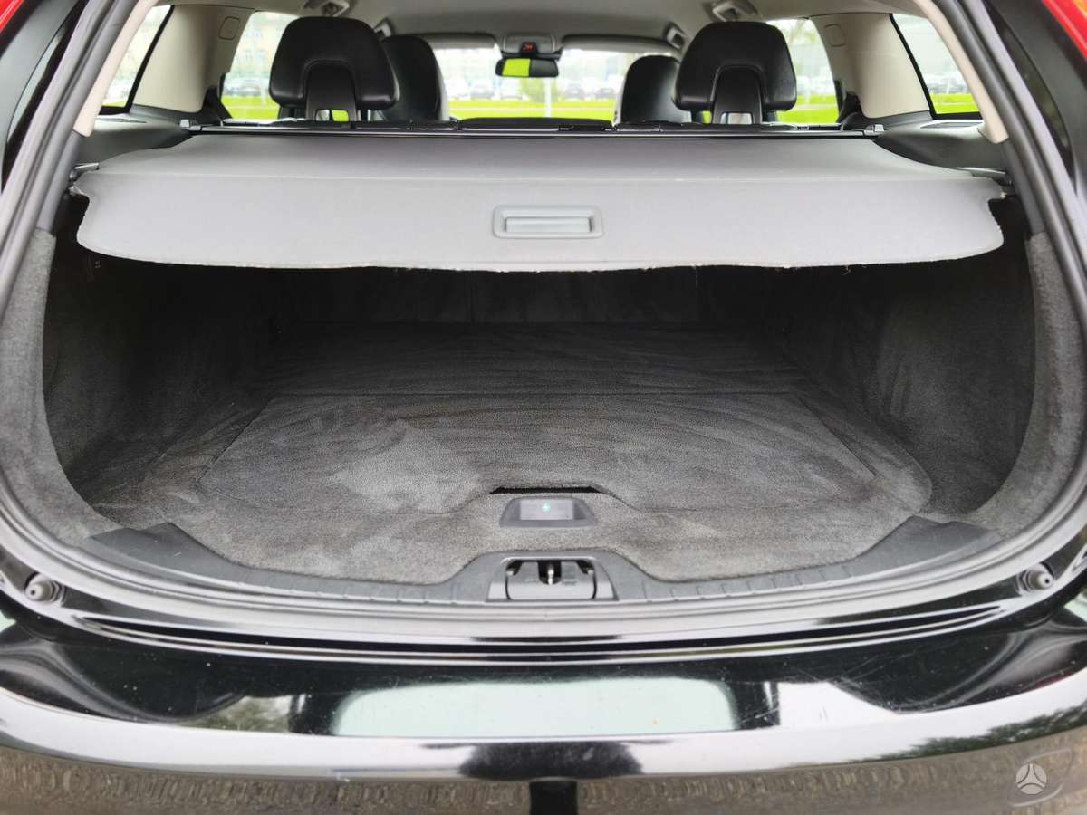 Volvo V60 2013 — photo 22