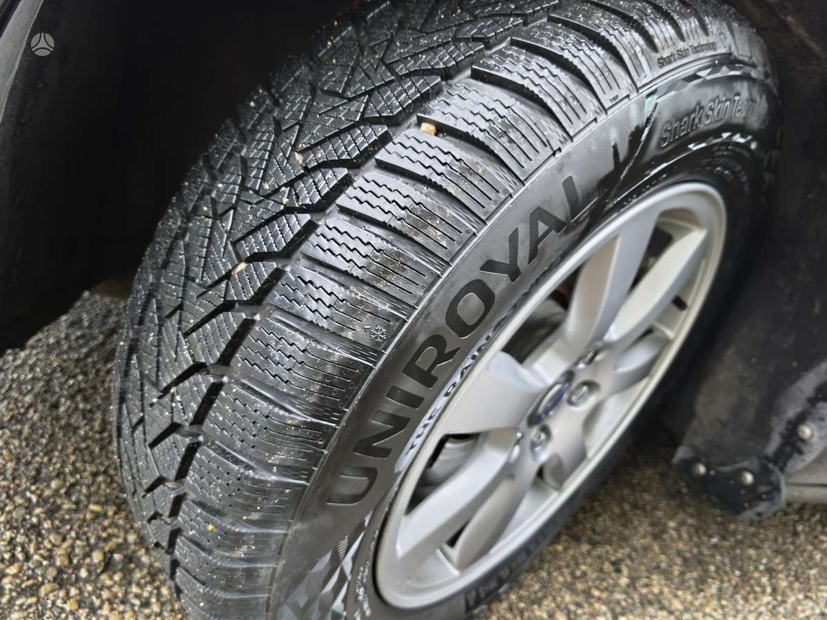 Volvo V60 2013 — photo 24