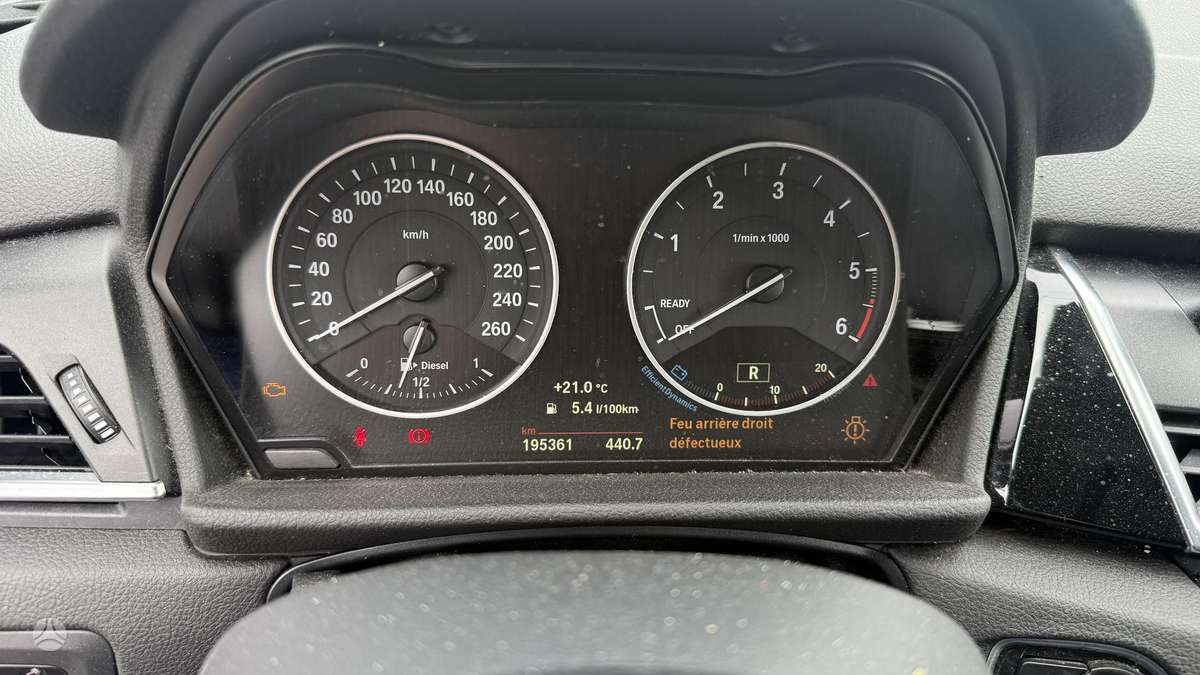 BMW 218 2015 — photo 12