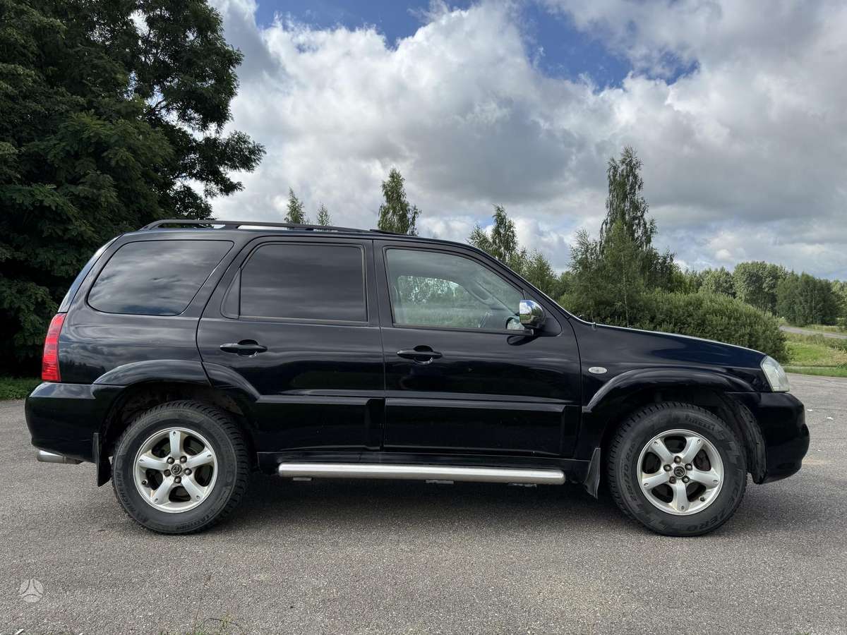 Mazda Tribute 2005 — салон
