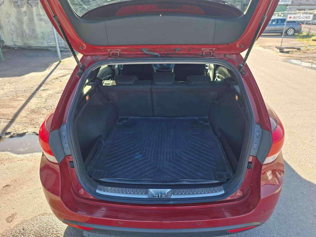Hyundai i40 2013 — photo 6