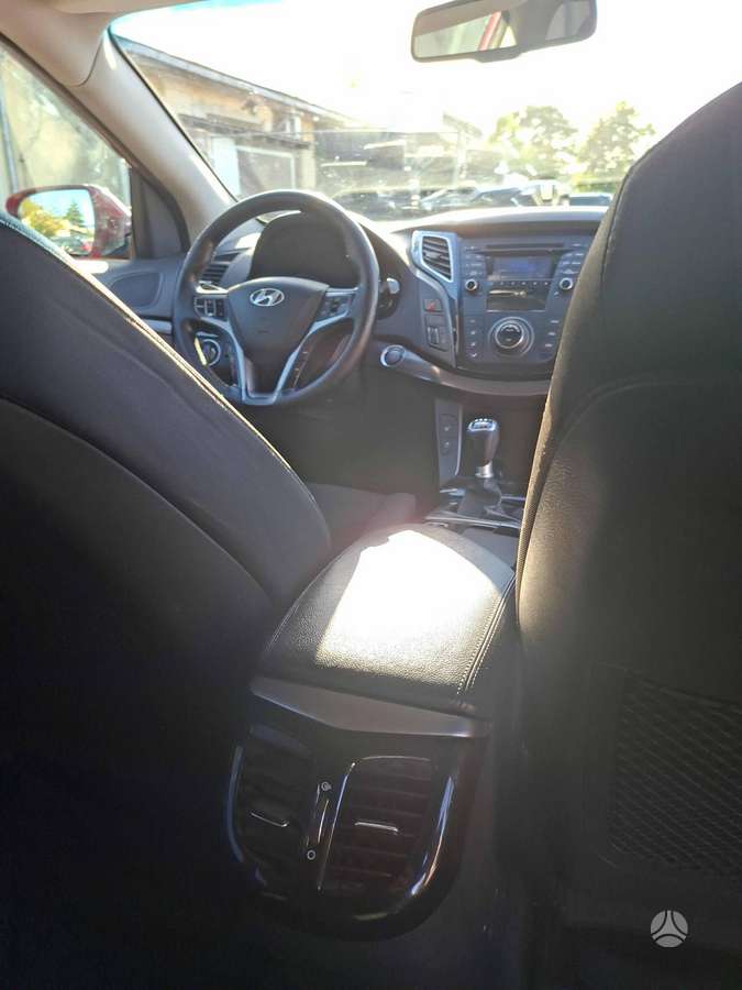 Hyundai i40 2013 — photo 8