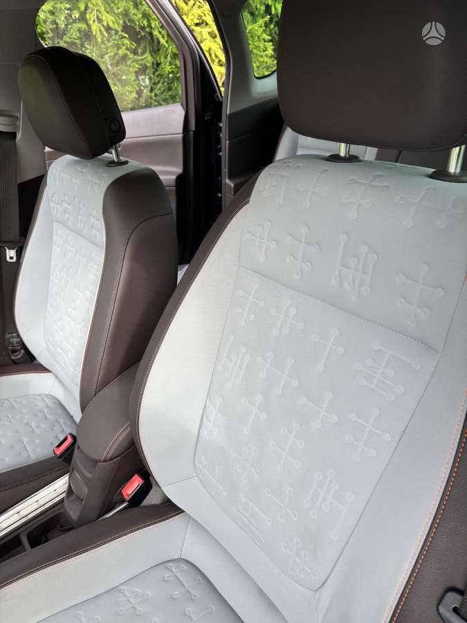 Opel Meriva 2015 — photo 10