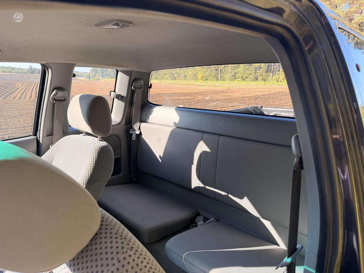 Toyota Hilux 2008 — photo 10