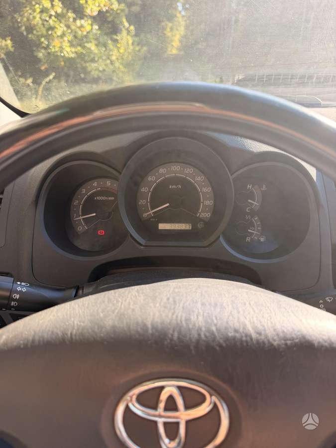 Toyota Hilux 2008 — photo 8