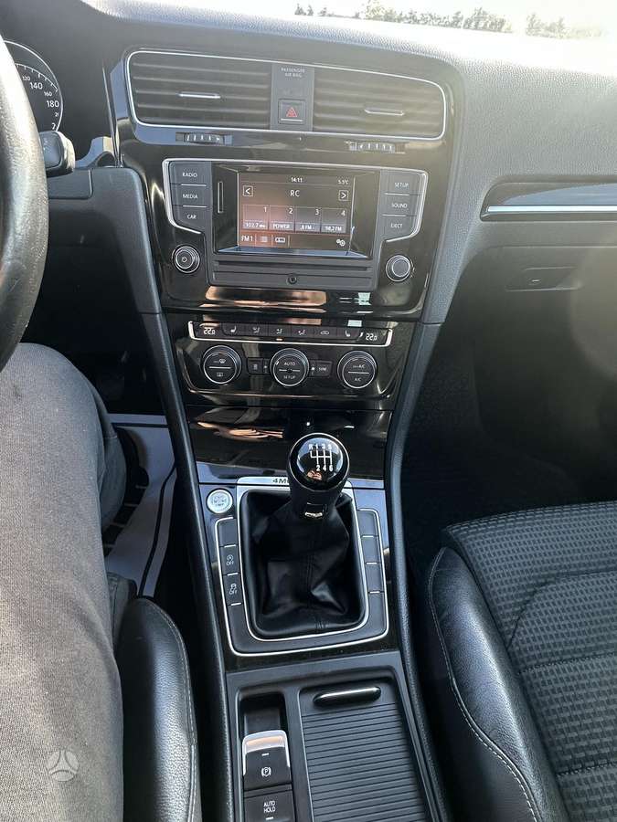 Volkswagen Golf 2014 — photo 9