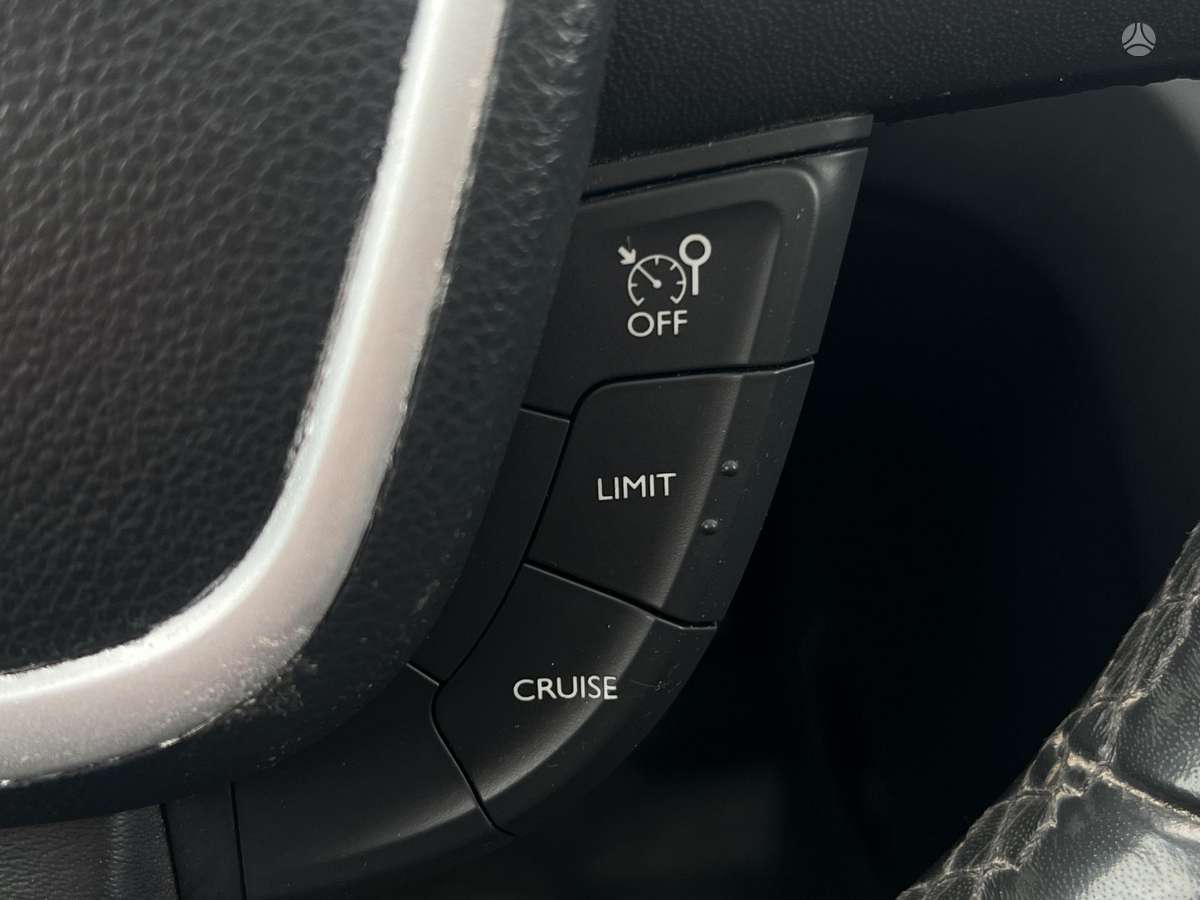 Peugeot 508 2012 — photo 20
