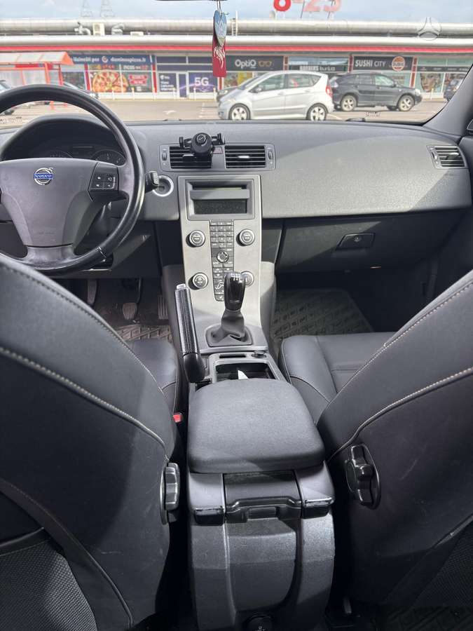 Volvo V50 2008 — photo 10