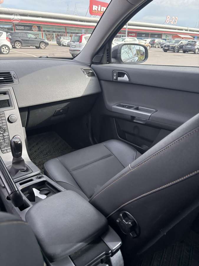 Volvo V50 2008 — photo 14